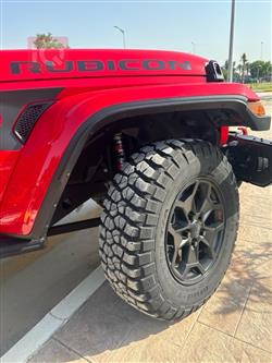 جيب جلاديتور